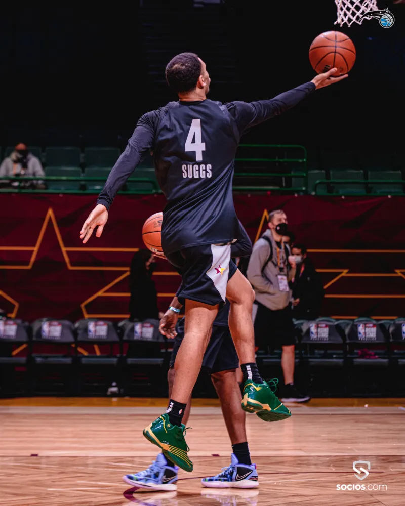 网页版登录入口-包含全明星赛赛程吃紧；奥兰多魔术集结日完成体检；媒体盛赞；资深球员宣示担当的词条